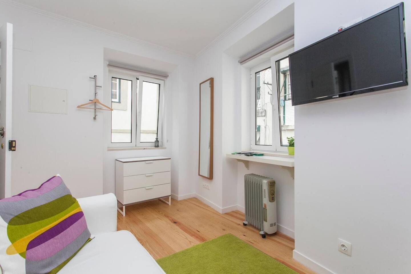 Whome Hidden Gem In Alfama Perfect To Explore Lissabon Exterior foto