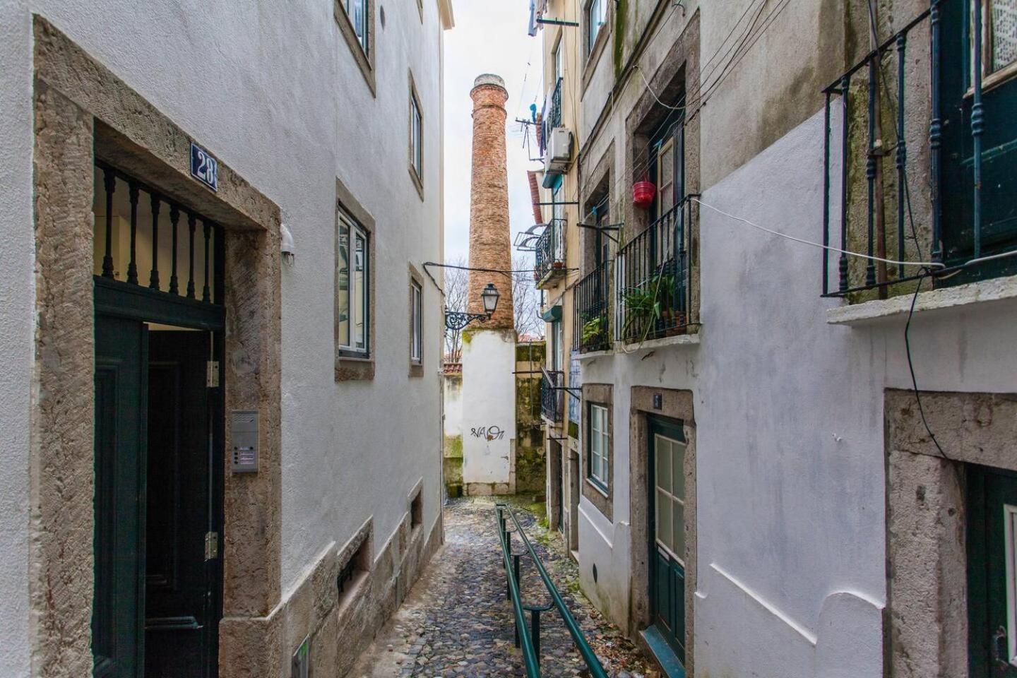 Whome Hidden Gem In Alfama Perfect To Explore Lissabon Exterior foto